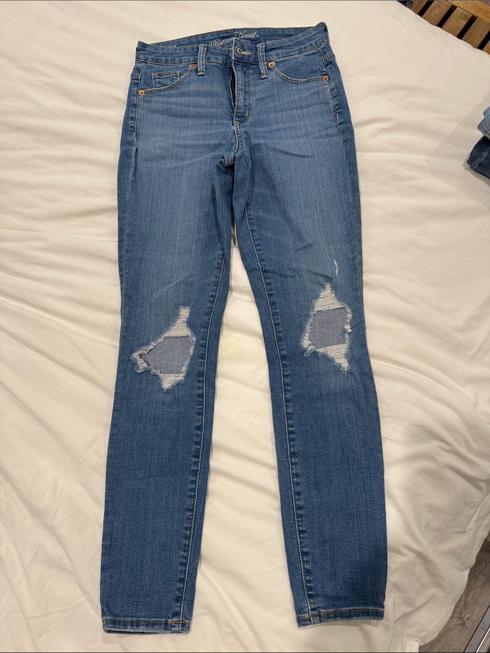 Universal Thread Blue Distressed Skinny Jeans